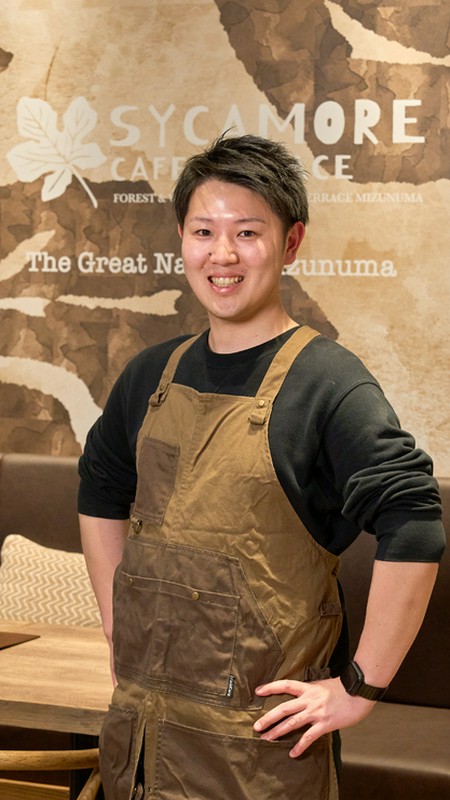 新井　翔也　 氏