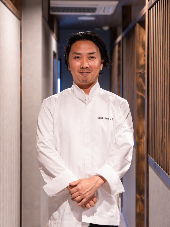 片平　学 氏