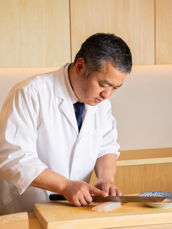 甲坂　徳政 氏