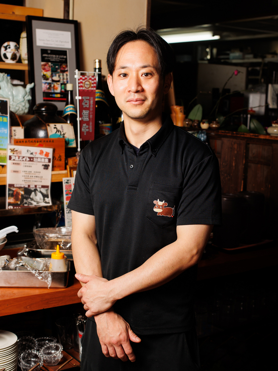 山城　達 氏