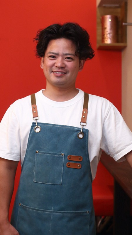島袋　貴大 氏