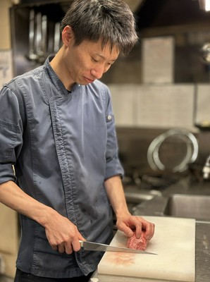 高田　駿 氏