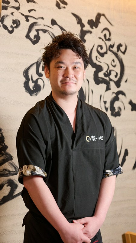 大出　陸 氏
