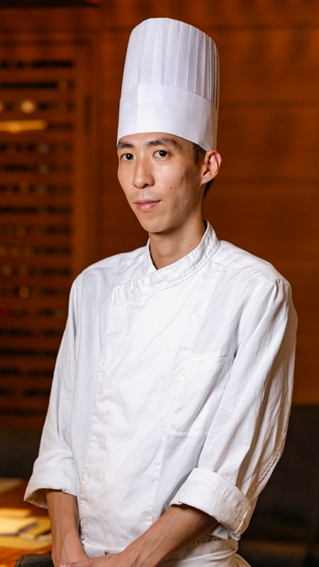 佐伯　拓弥 氏