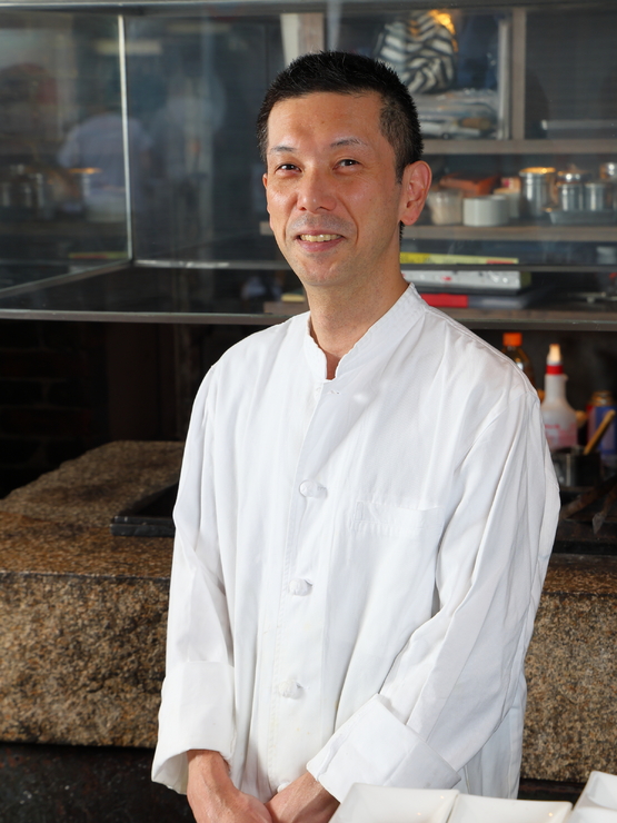 山本　浩士 氏