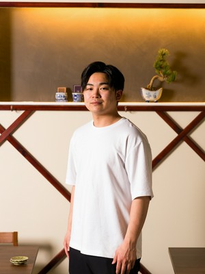 佐々木 氏